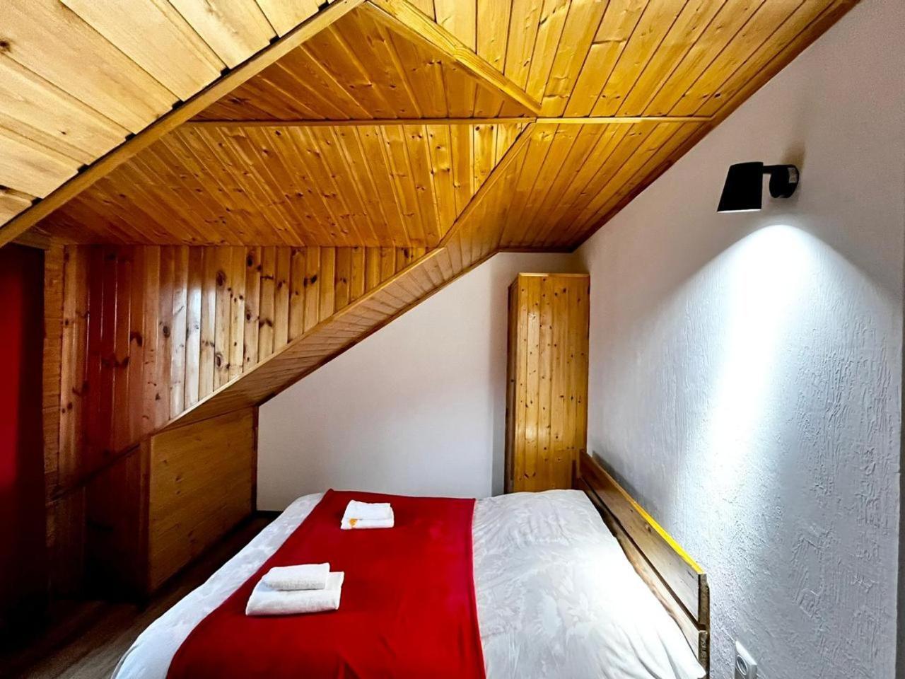 Nino & Irodi'S Guest House Кутаиси Экстерьер фото